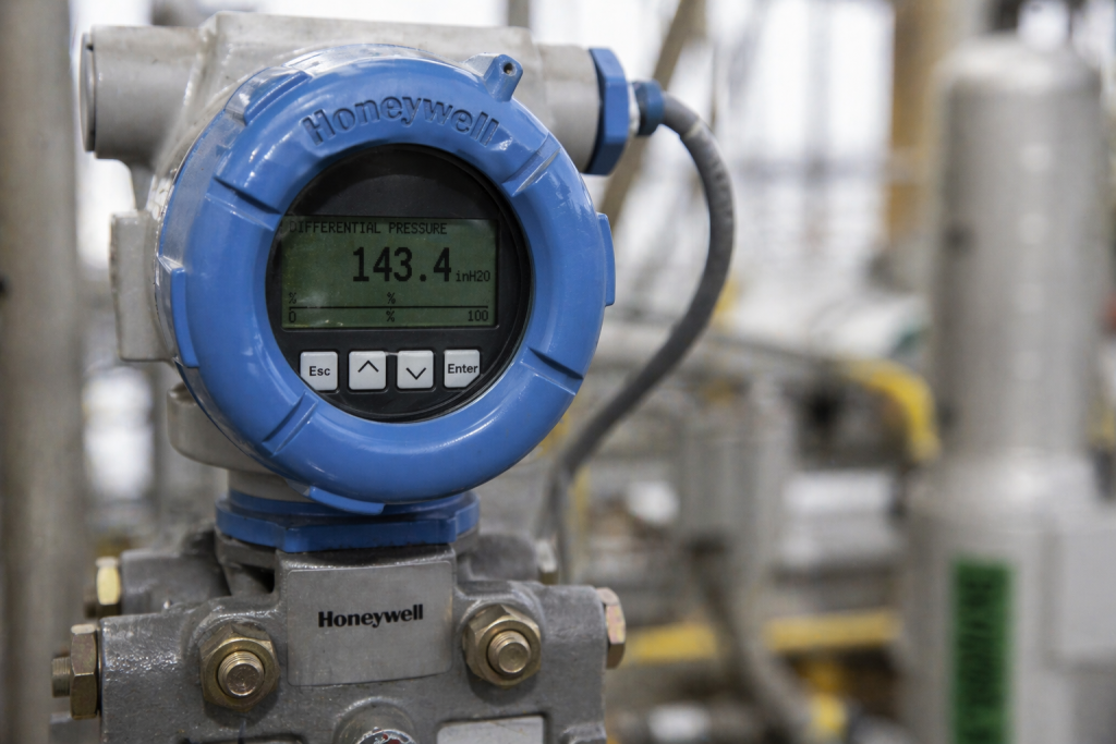 Honeywell stock falls as Middle East conflict hits Q2 outlook