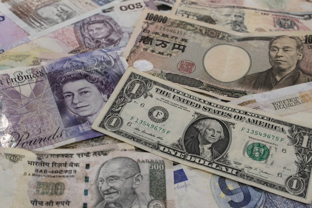 Currency markets trade mixed amid US-Iran conflict uncertainty