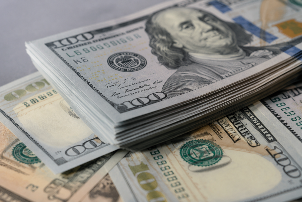 US dollar steadies ahead of CPI as oil surge pressures global currencies